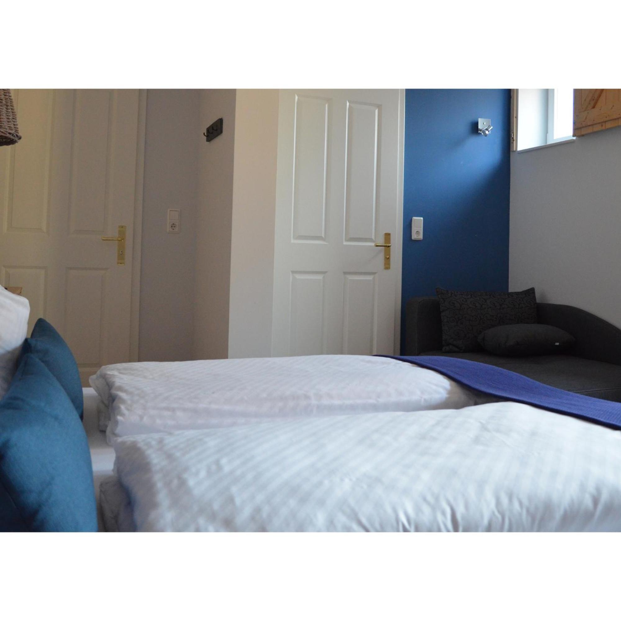 Friesischer Hof, Ferienwohnungen Mit Indoor Spielplatz, Kostenfreien Parkplatz Und W-Lan Hage 部屋 写真